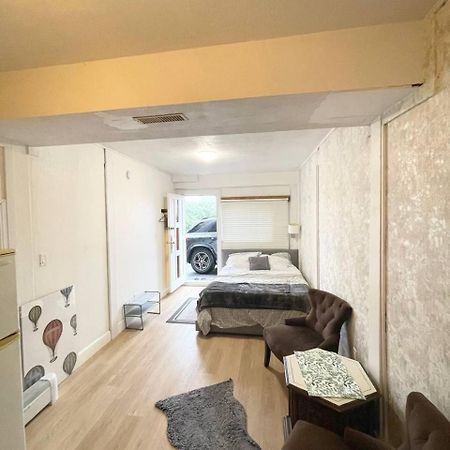 Suite In West Vancouver Extérieur photo