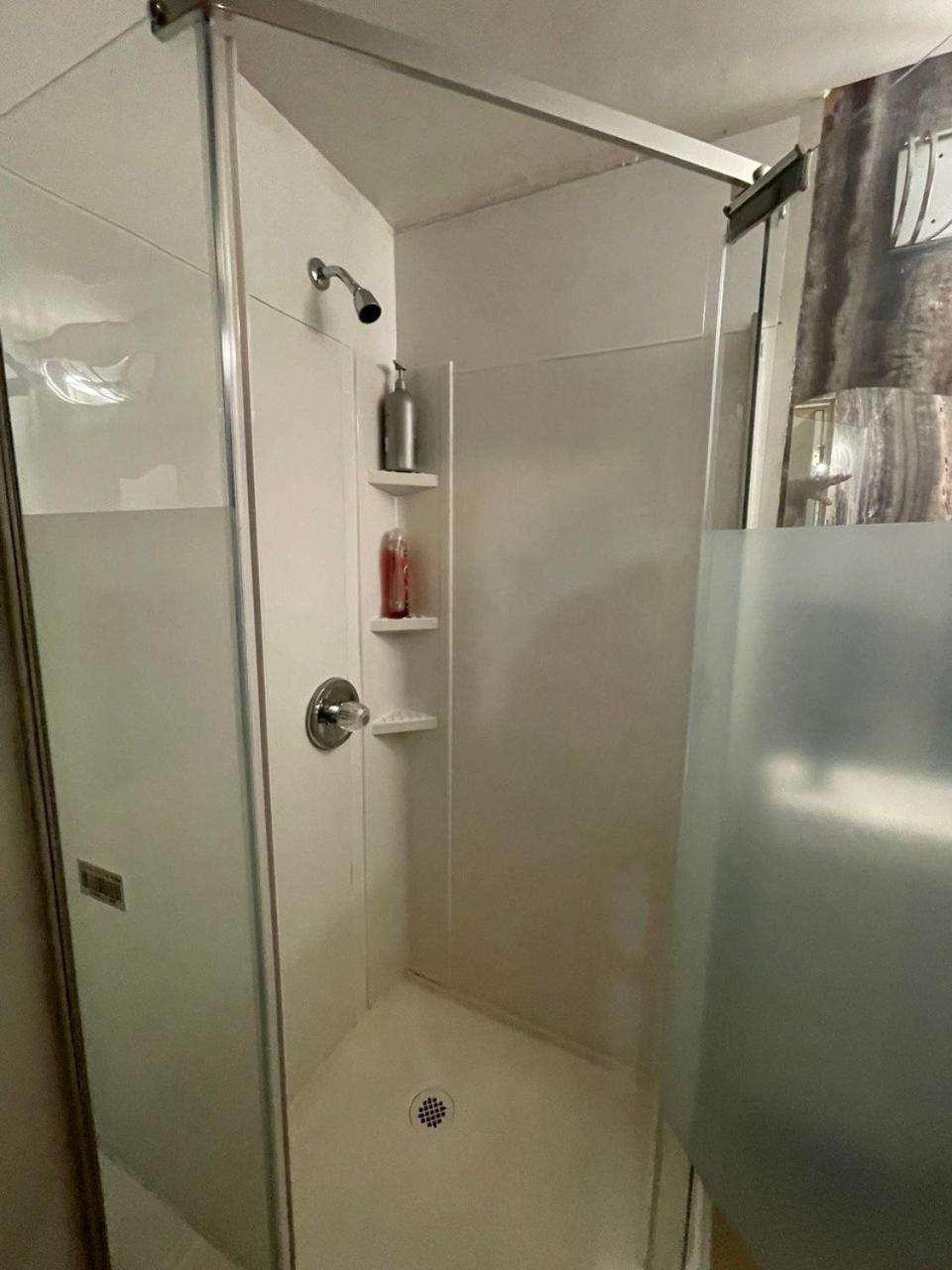 Suite In West Vancouver Extérieur photo